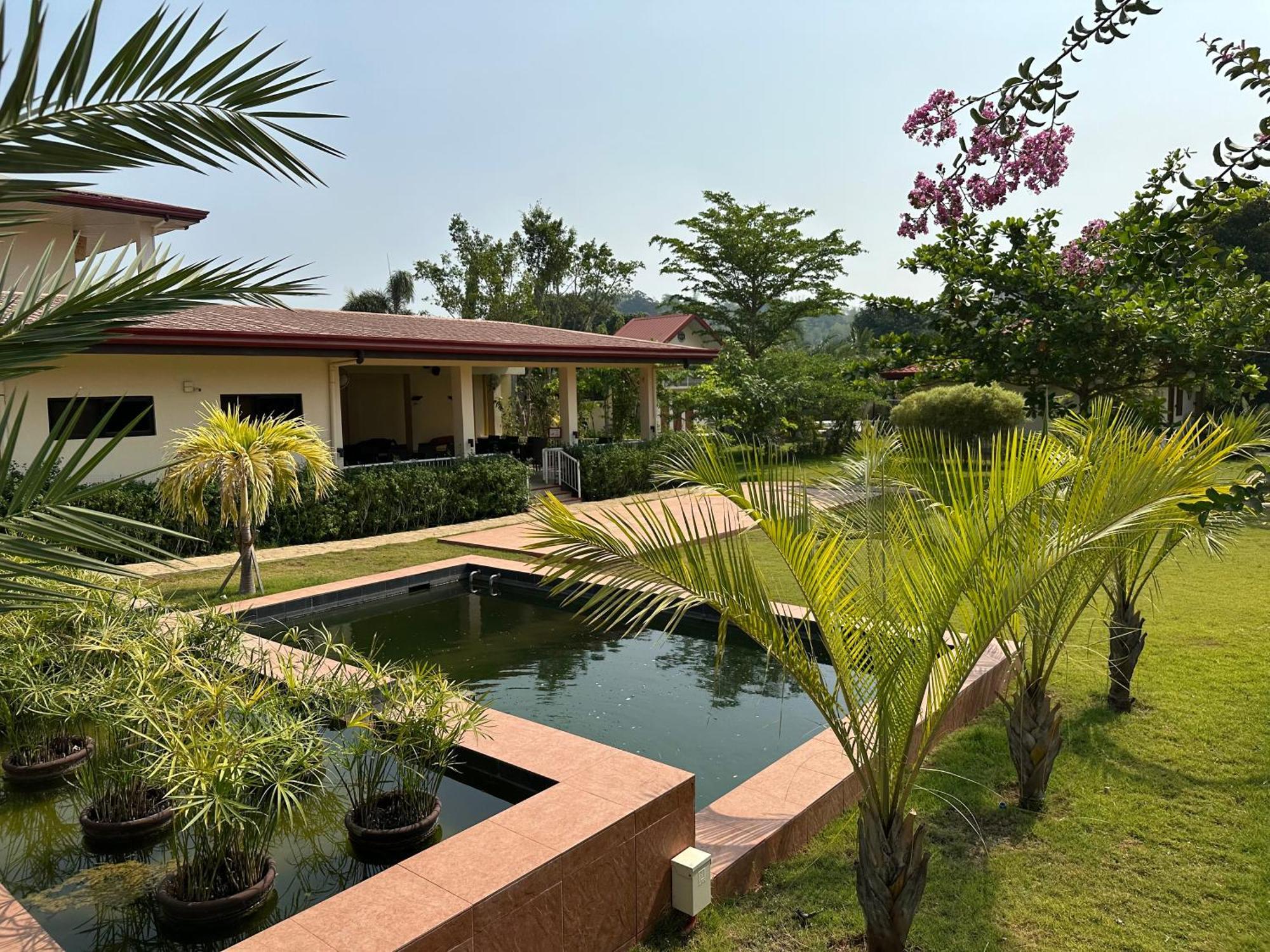 Strutz Art Garden Resort Bangued Zewnętrze zdjęcie